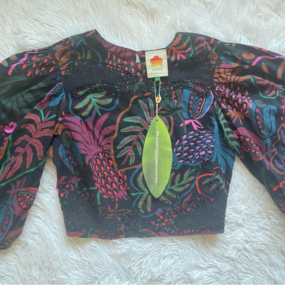 FARM Rio Multicolor Patterned Top - Picture 6 of 15